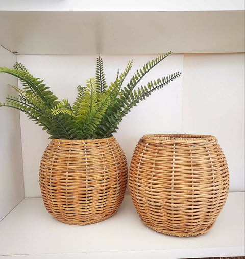 Rattan plant holder