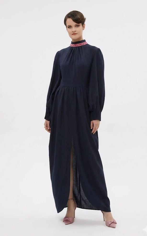 Dress With Embroidery Open Back