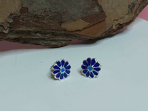 Dark Bleu Daisy Screw-back Earrings