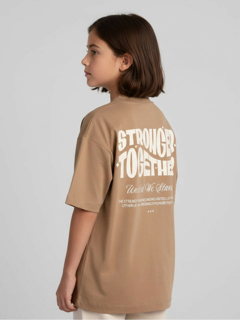 KIDS OVERSIZED STRONGER TOGETHER GRAPHIC TSHIRT BROWN