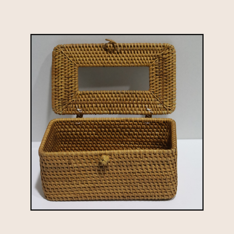 Susarts handwoven rattan tissue box