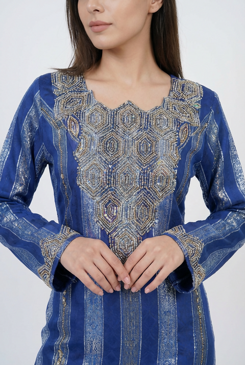 Elegant Makhwar, silky blend fabrics. With comfortable design ensures all-day comfort