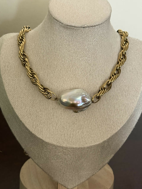 BAROQUE CHOKER
