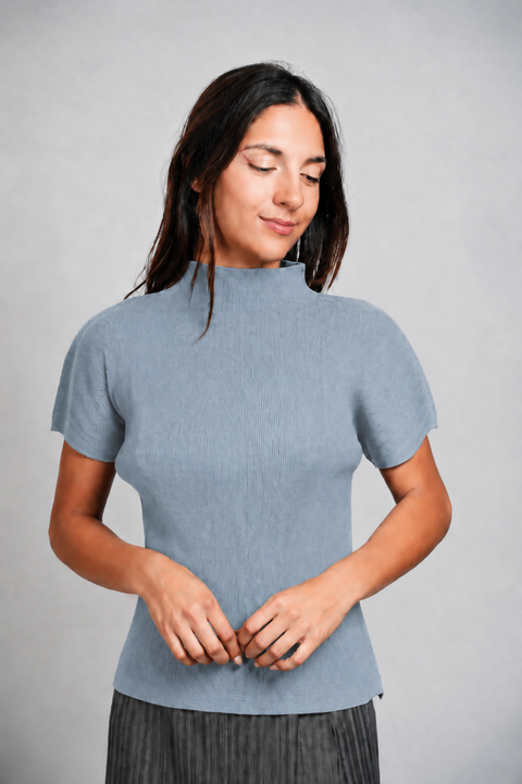 Le Plisse Seoul Helsinki T-shirts Gray