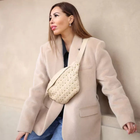 Chic_bumbag-Bumbag-16544-202_Vanilla-1_800x