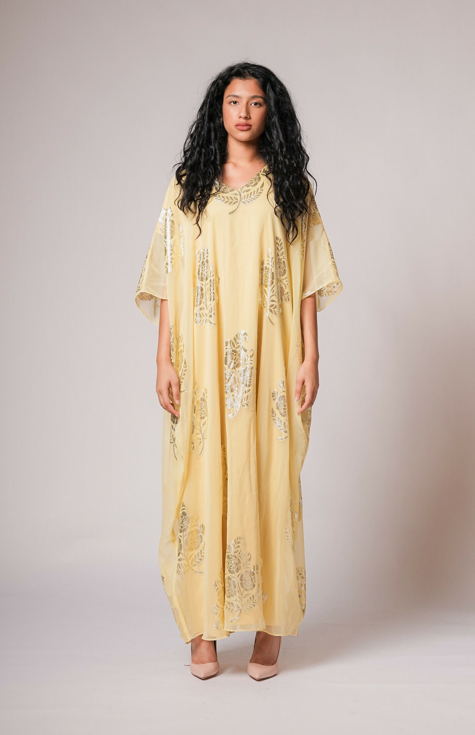 Chiffon kaftan in light yellow