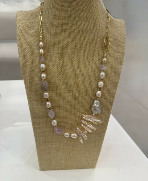 Rosé Gems Necklace