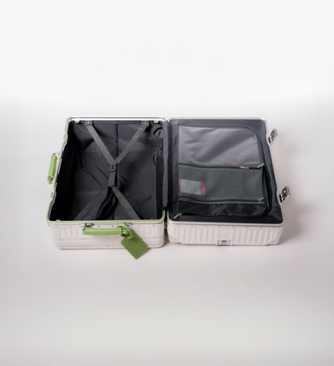 Hard-Shell Spinner Luggage LG24WTGR