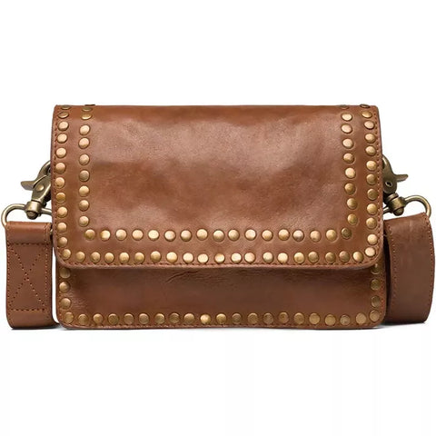 Leather_crossbody_bag_decorated_with_beautiful_rivets-Cross_over-15972-005_Vintage_cognac_1000x_0f43e38f-a669-4519-beb4-d7cc10821700