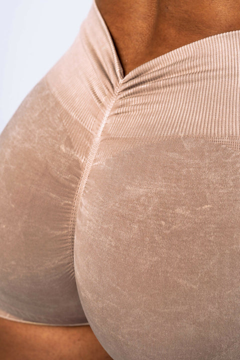 304-cream-06-768x1152