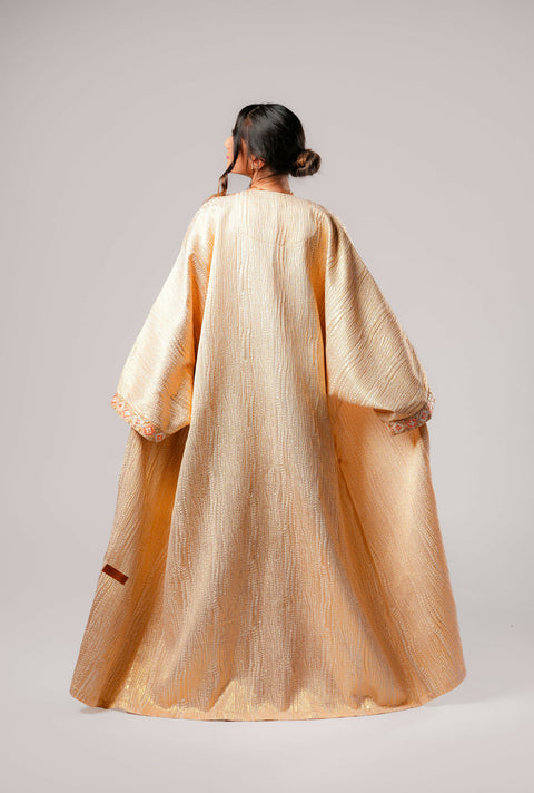 Bisht -Elegant- wide and luxurious abaya - characterized by its elegant embroidery