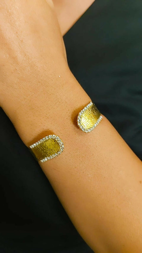 Helena Cuff Bracelet Gold