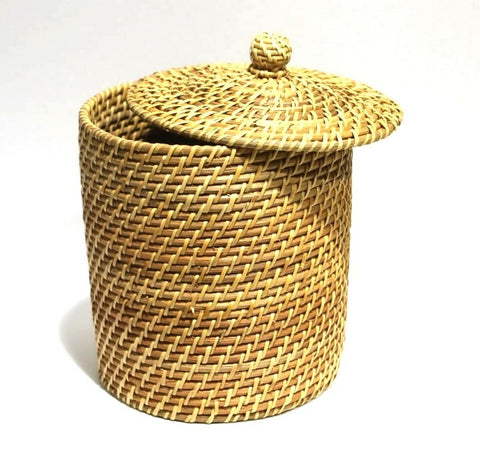 susarts handwoven basket with cover