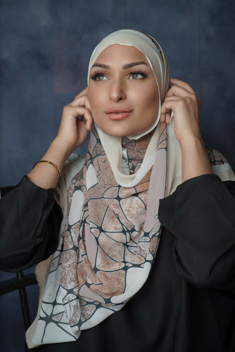 Soft Elegant Chiffon Scarf – A Modern Essential for Daily Style