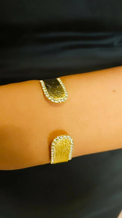 Helena Cuff Bracelet Gold