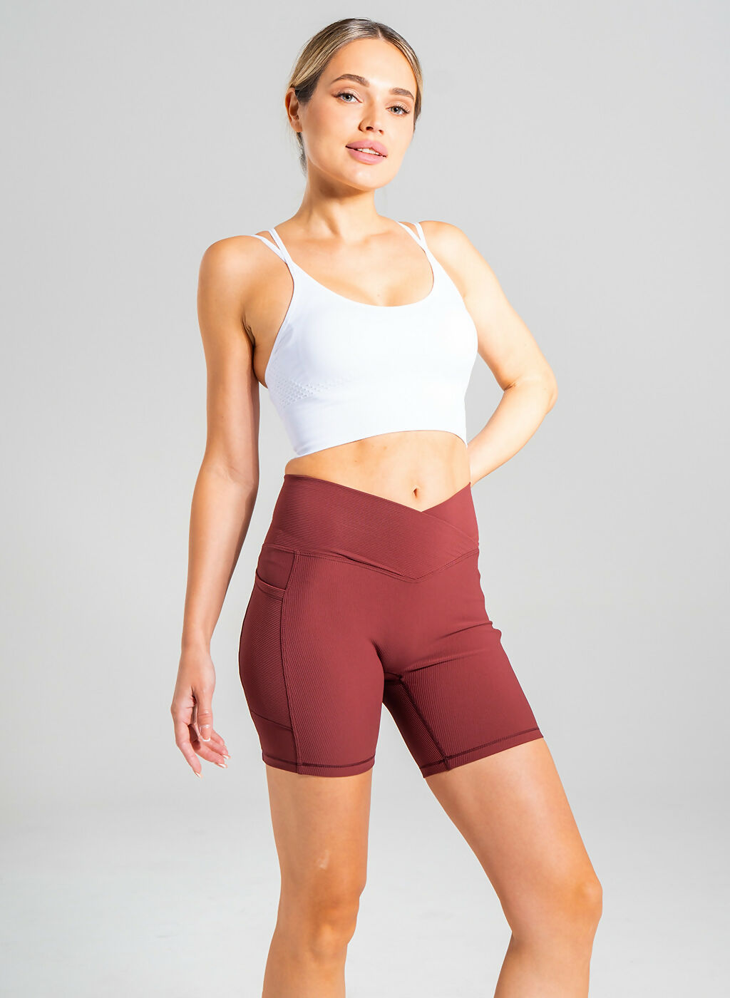Mohuki Eve Sport Shorts - Maroon