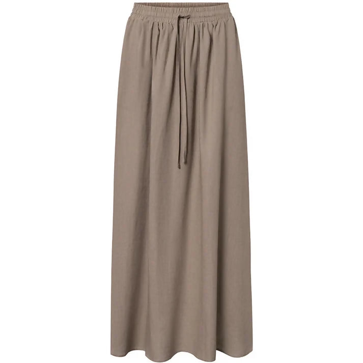 tara de skirt