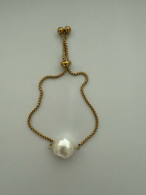 Solitaire Pearl Bracelet