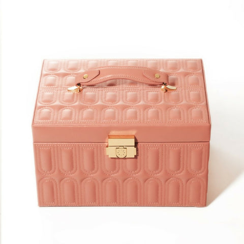 Amour Large - Frontal - Closed (Medium)