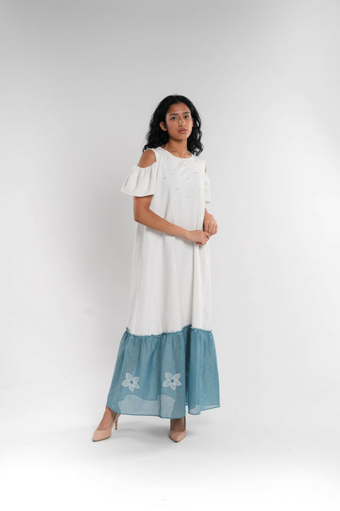 White & Blue Pearl Embellished Kaftan