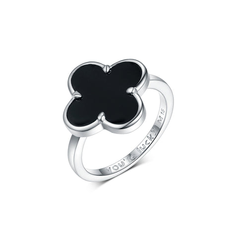 Clover ring with black onyx