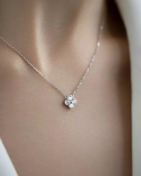 Necklace Clover With Stones