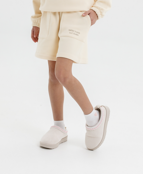 JAY soft warm beige shorts