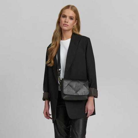 Exclusive_handwoven_crossover-Cross_over-16442-099_Black_Nero_1024x1024