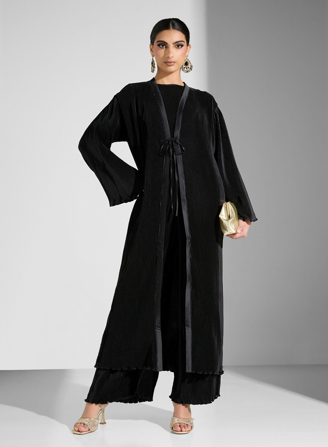 SOFT PLEATED ABAYA