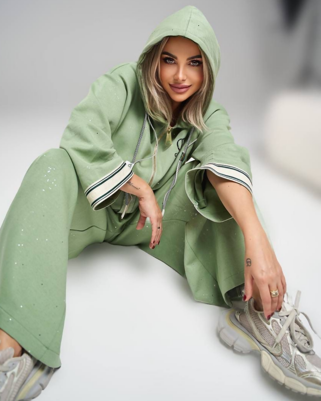 Crisanta Hoodie Set “Sparkle Green”