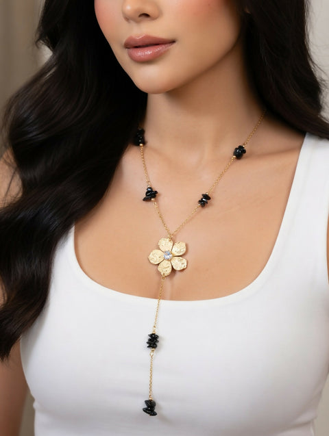 Flower Black handamde Necklace /Natural Stone