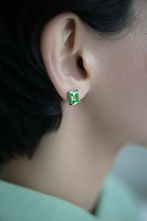 ﻿Emerald-cut light green stud earrings