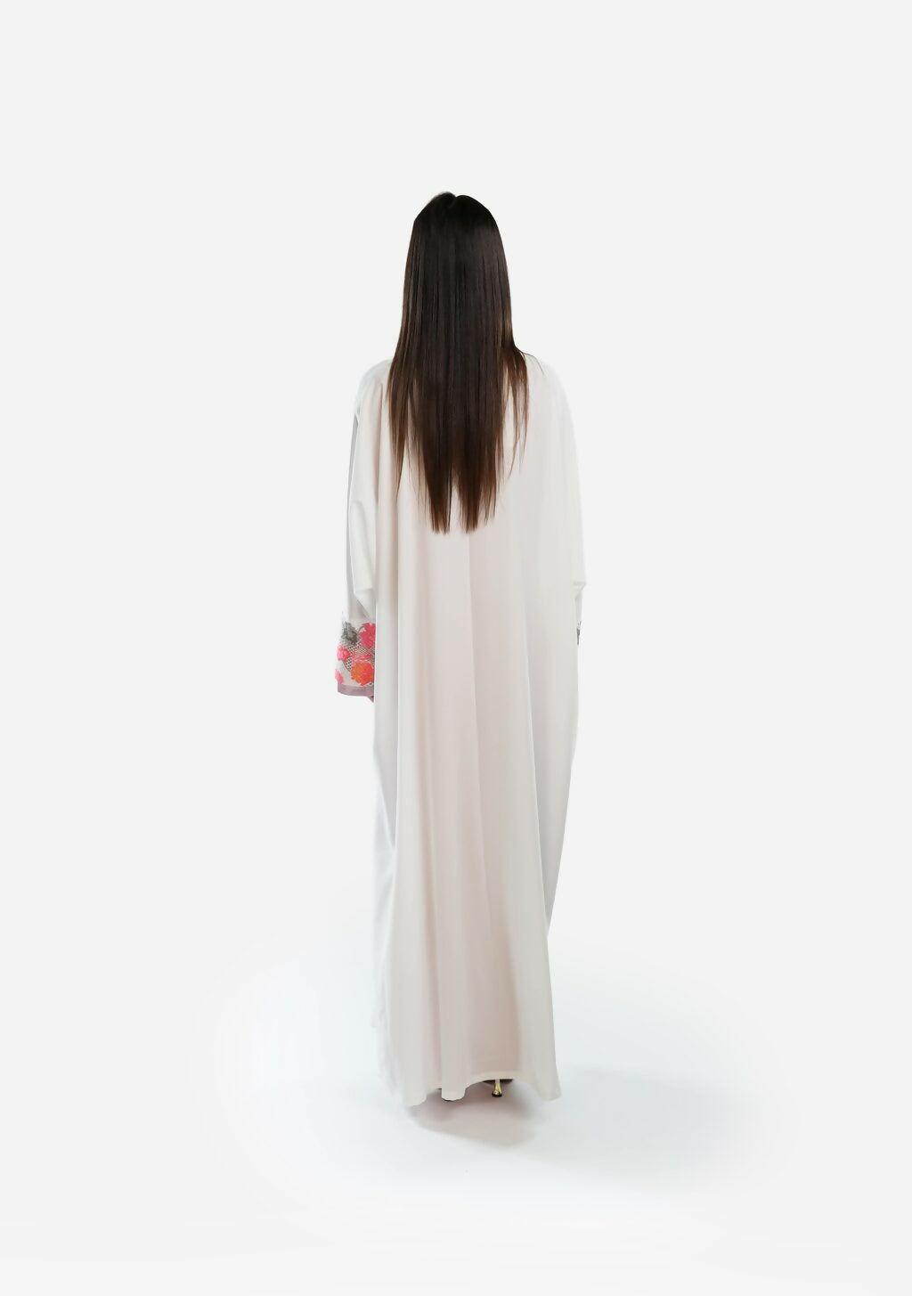 Abaya white Embriodery Sleeves