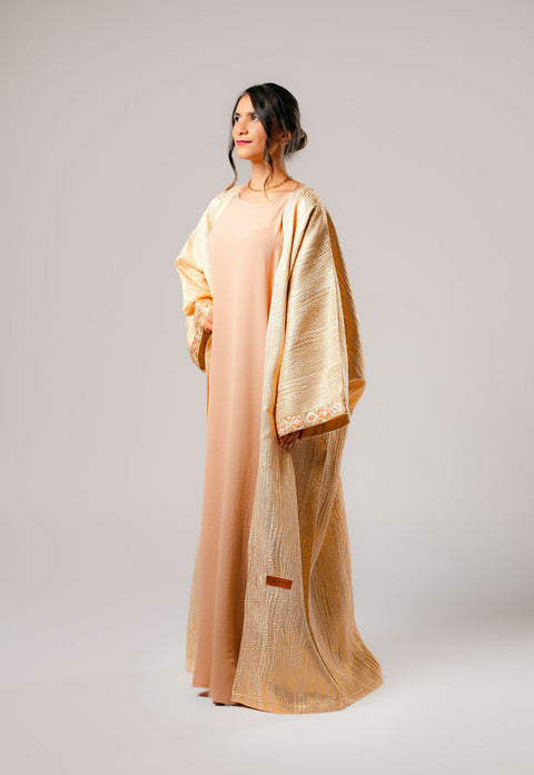 Bisht -Elegant- wide and luxurious abaya - characterized by its elegant embroidery