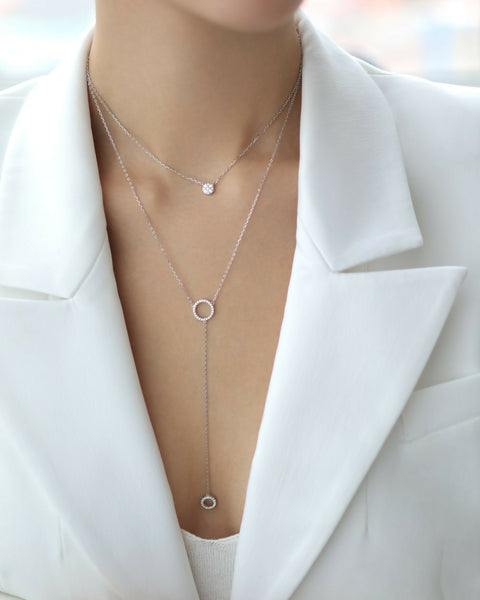 Necklace-tie with circles