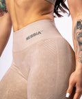 303-cream-05-768x1152