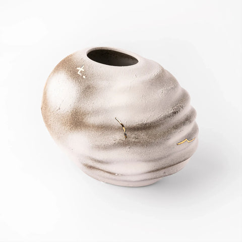 Round Ceramic Vase With Gold Details