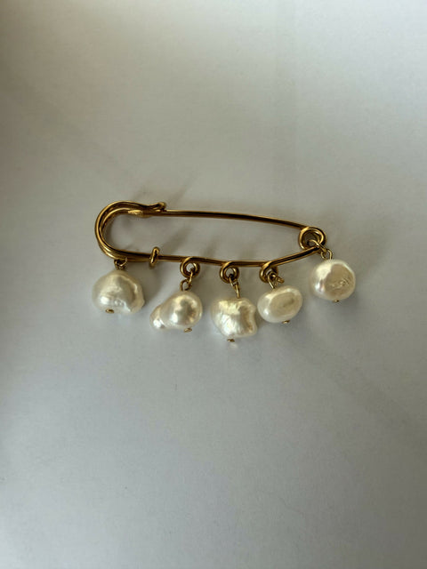 PEARL PIN