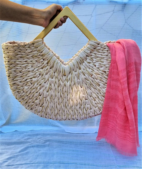 Straw tote bag with rattan handle