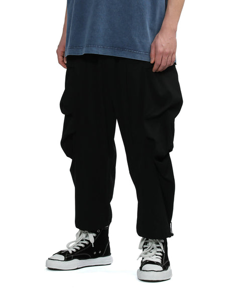 Oversize Utility Pants in Black