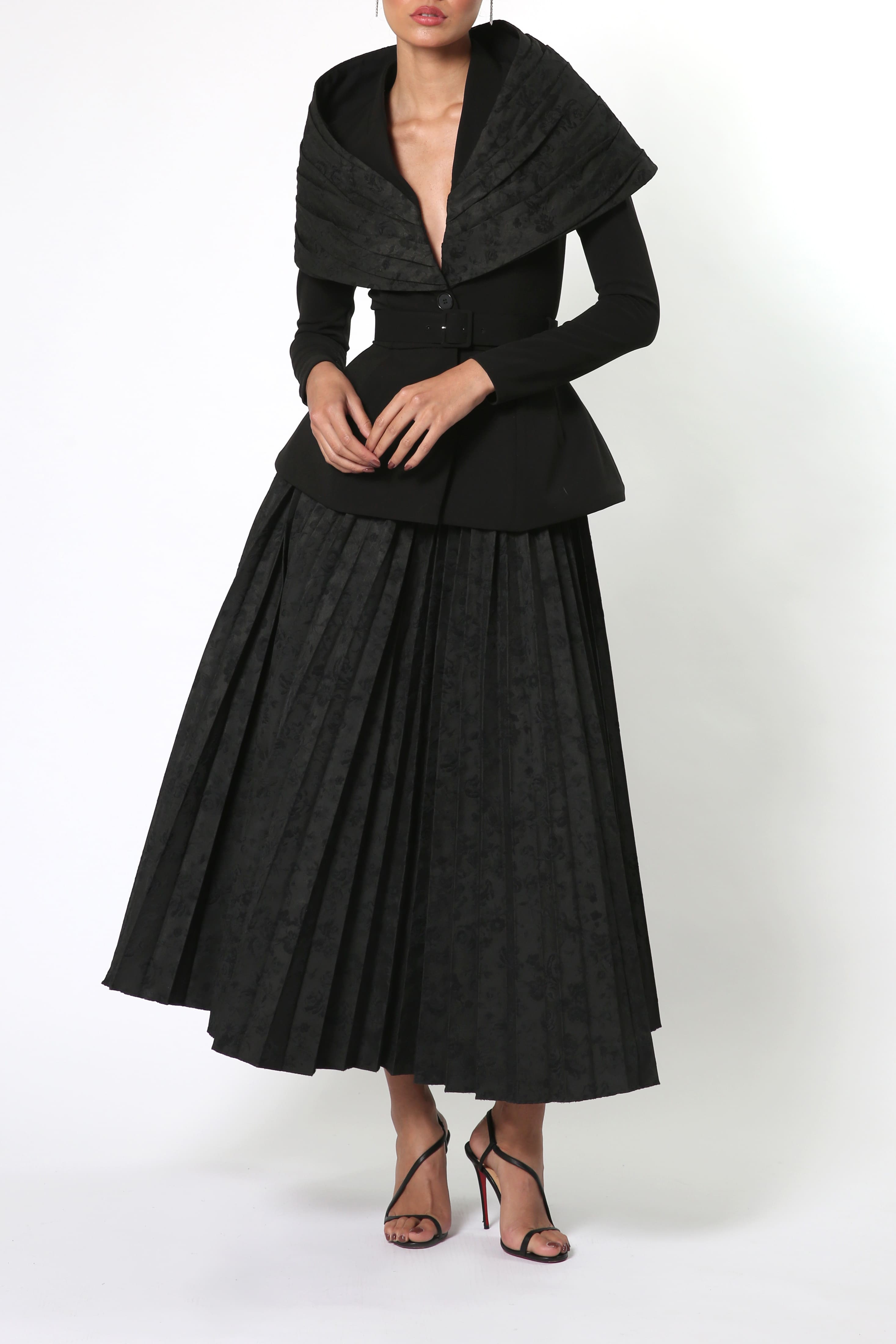 Retro Dress with Puff Skirt in Black