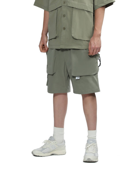 Utility Shorts in Khaki