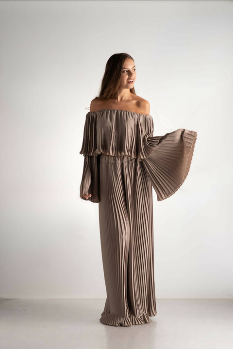 Rosché Serene Pleats Ensemble