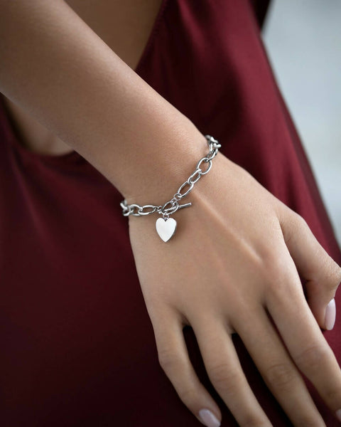 Massive bracelet with heart