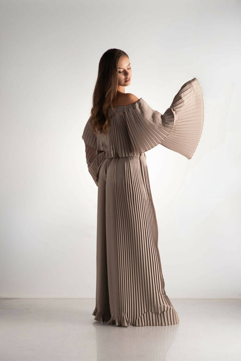 Rosché Serene Pleats Ensemble