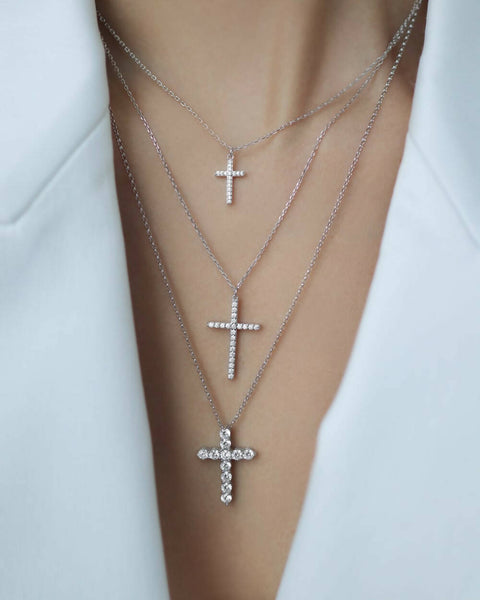 Necklace with middle cross